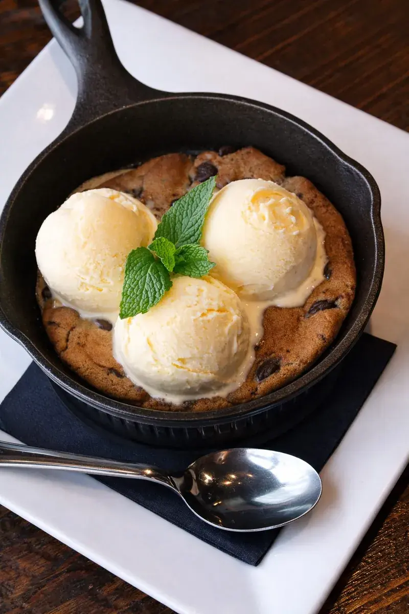 Skillet Cookie